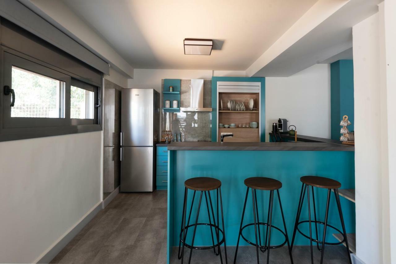Groundfloor 2Br Apt With Smallyard Near The Heart Of Kalamata Exterior photo