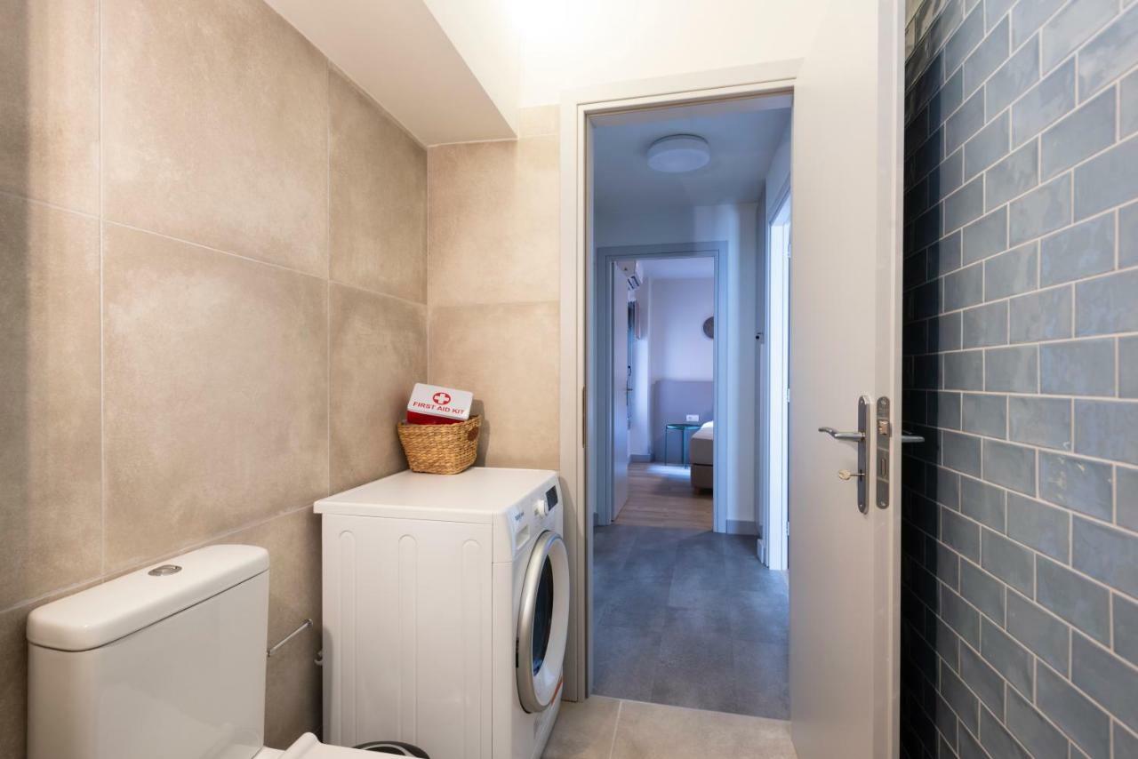 Groundfloor 2Br Apt With Smallyard Near The Heart Of Kalamata Exterior photo