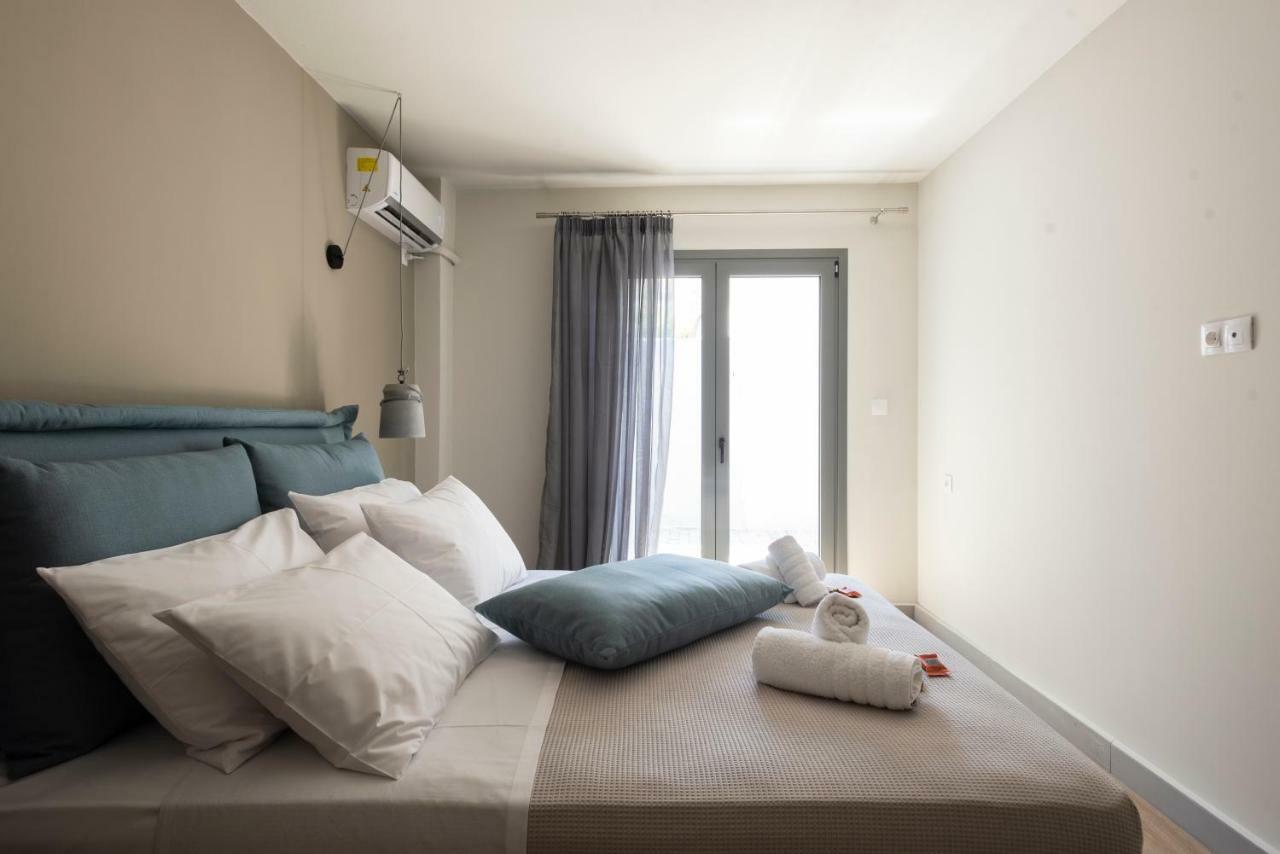Groundfloor 2Br Apt With Smallyard Near The Heart Of Kalamata Exterior photo